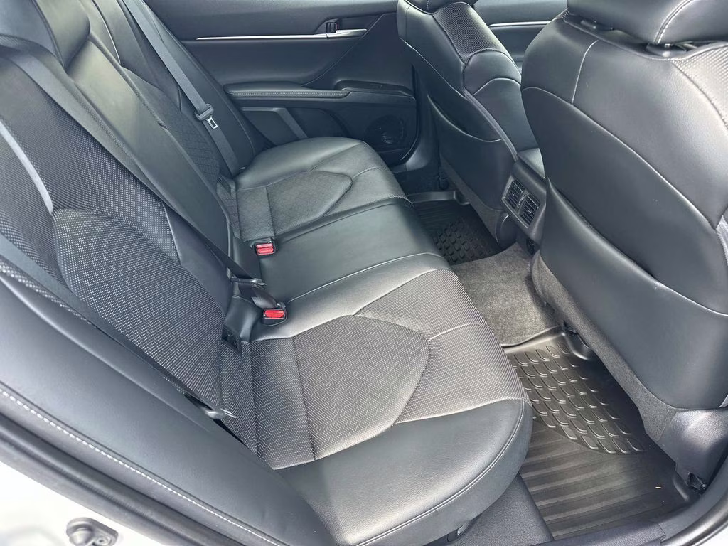 2023 Ice Toyota Camry Hybrid XSE FWD Sedan