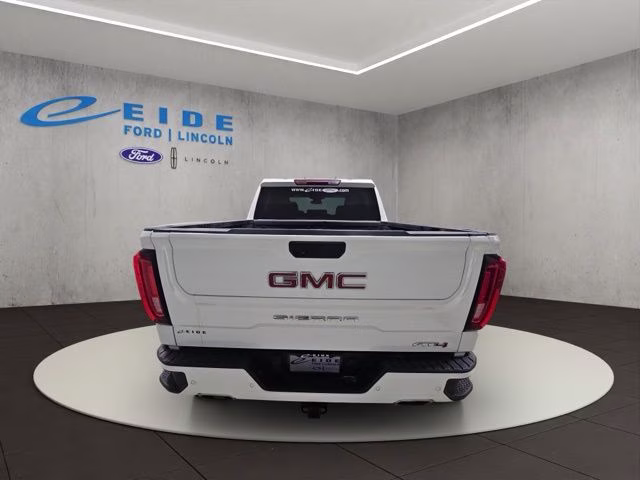 2023 Summit White GMC Sierra 1500 AT4 4X4 Truck