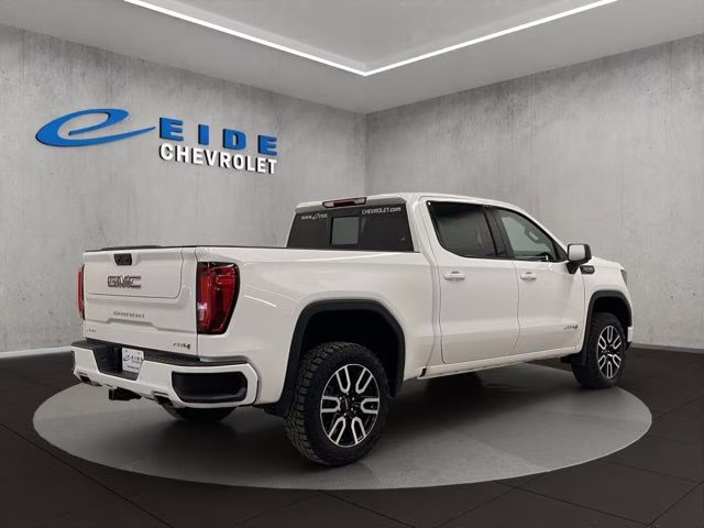 2024 Summit White GMC Sierra 1500 AT4 4X4 Truck