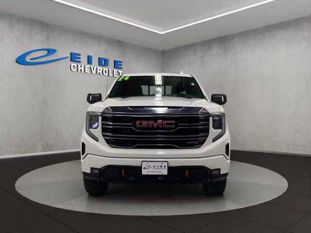 2024 Summit White GMC Sierra 1500 AT4 4X4 Truck
