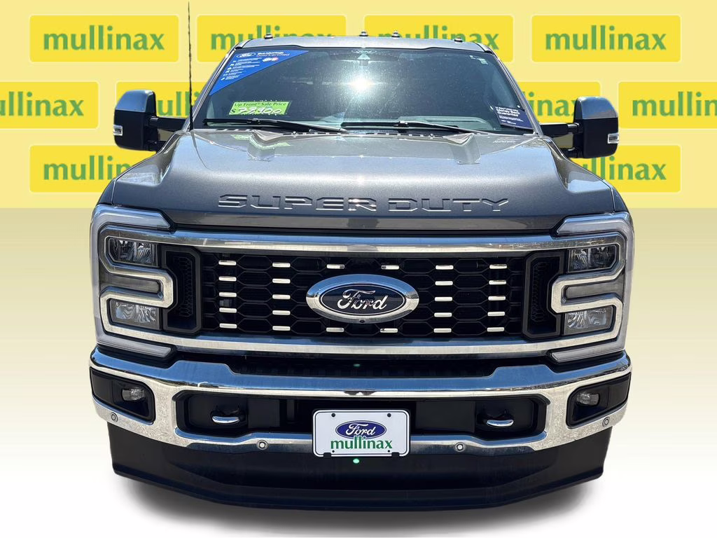 2024 Gray Metallic Ford Super Duty F-350 DRW Lariat 4X4 Truck