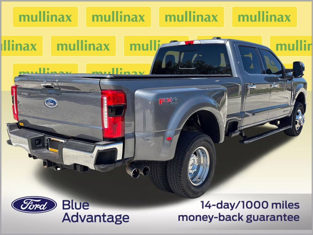 2024 Gray Metallic Ford Super Duty F-350 DRW Lariat 4X4 Truck