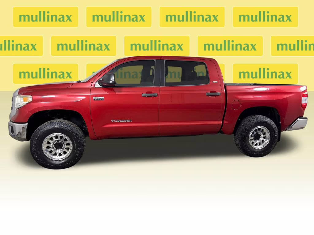 2015 Barcelona Red Metallic Toyota Tundra SR5 4X4 Truck