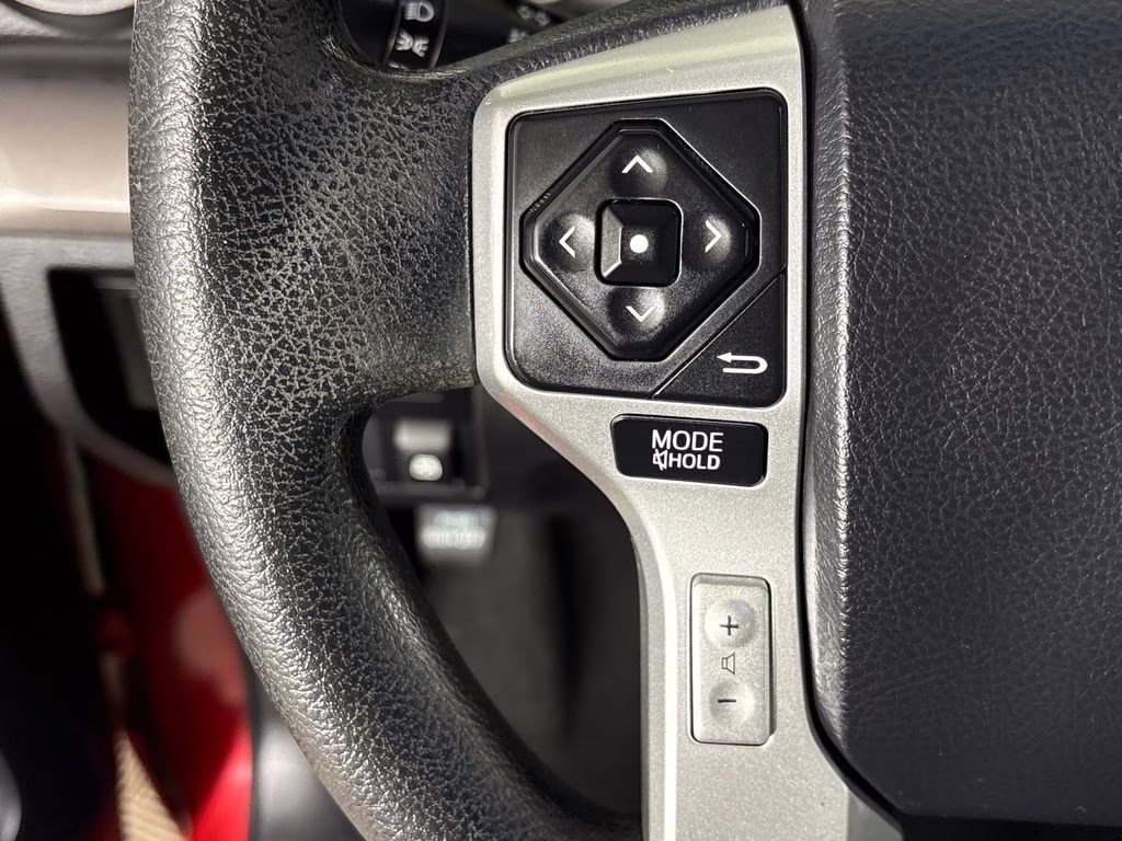 2015 Barcelona Red Metallic Toyota Tundra SR5 4X4 Truck