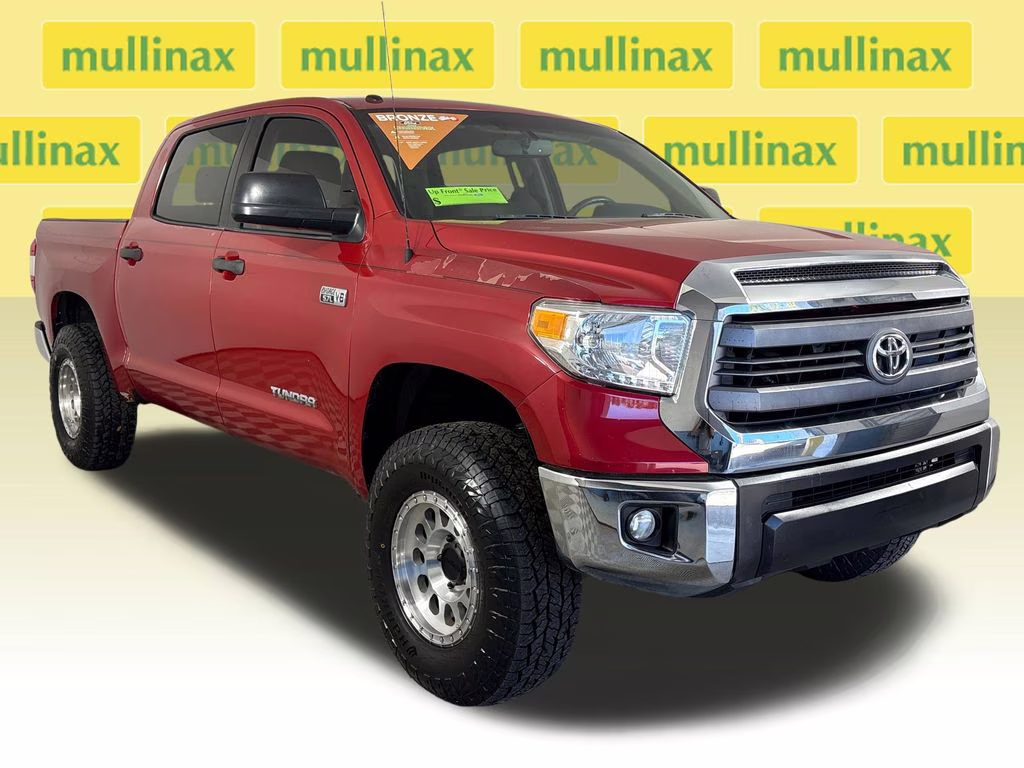 2015 Barcelona Red Metallic Toyota Tundra SR5 4X4 Truck