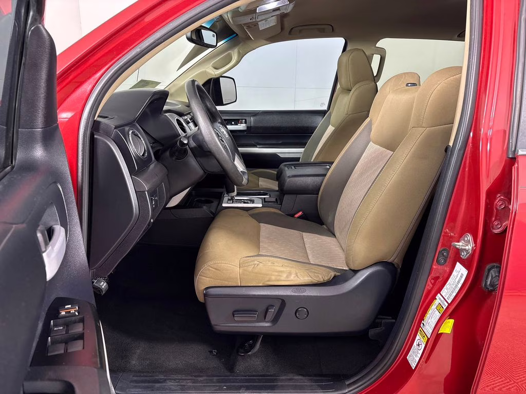 2015 Barcelona Red Metallic Toyota Tundra SR5 4X4 Truck