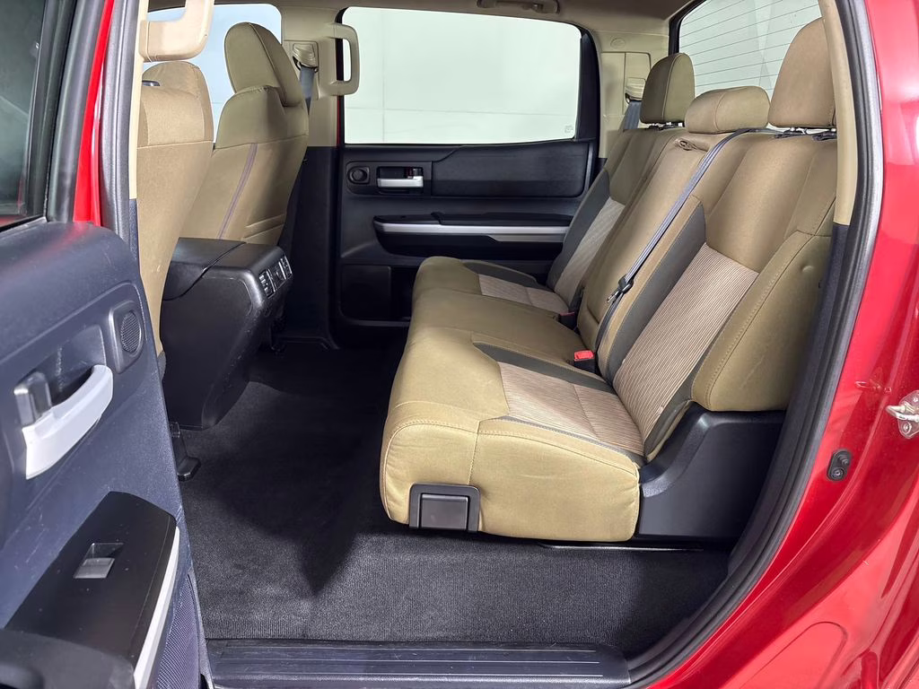 2015 Barcelona Red Metallic Toyota Tundra SR5 4X4 Truck