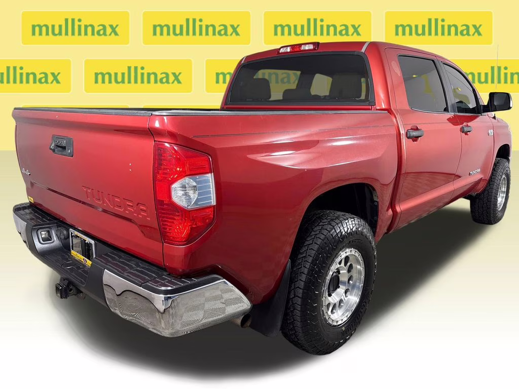 2015 Barcelona Red Metallic Toyota Tundra SR5 4X4 Truck