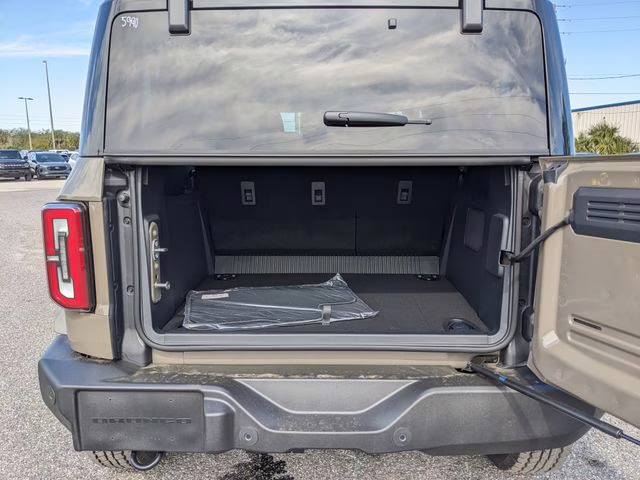 2026 Marsh Gray Ford Bronco Outer Banks 4X4 SUV