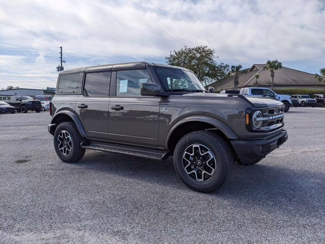 2026 Marsh Gray Ford Bronco Outer Banks 4X4 SUV