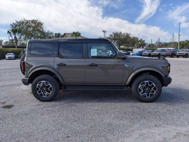2026 Marsh Gray Ford Bronco Outer Banks 4X4 SUV