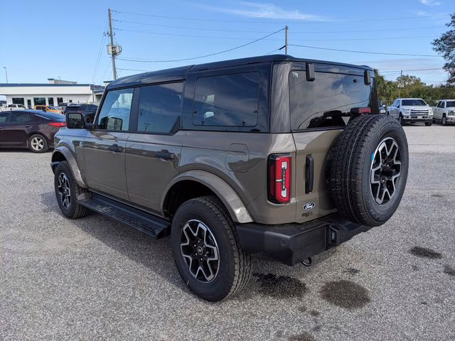2026 Marsh Gray Ford Bronco Outer Banks 4X4 SUV