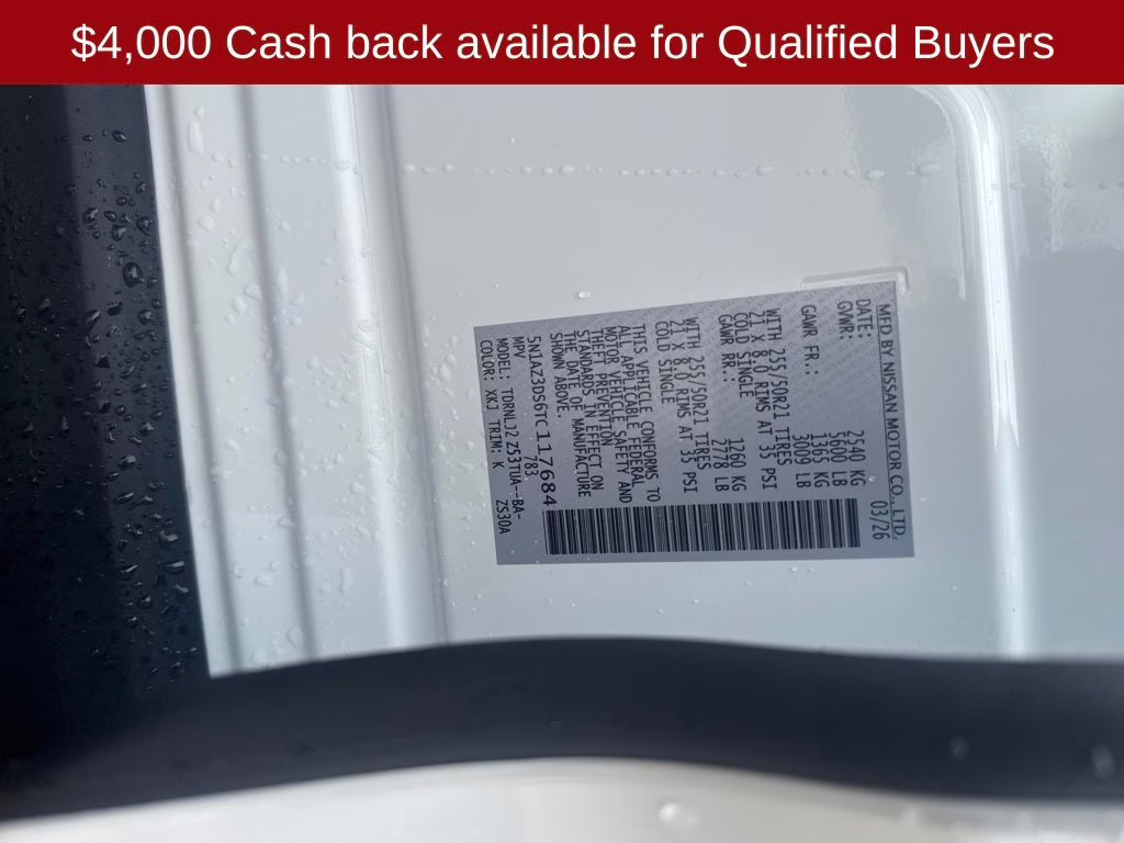 2026 Everest White Pearl/Black Nissan Murano Platinum AWD SUV