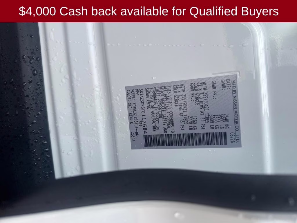 2026 Everest White Pearl/Black Nissan Murano Platinum AWD SUV