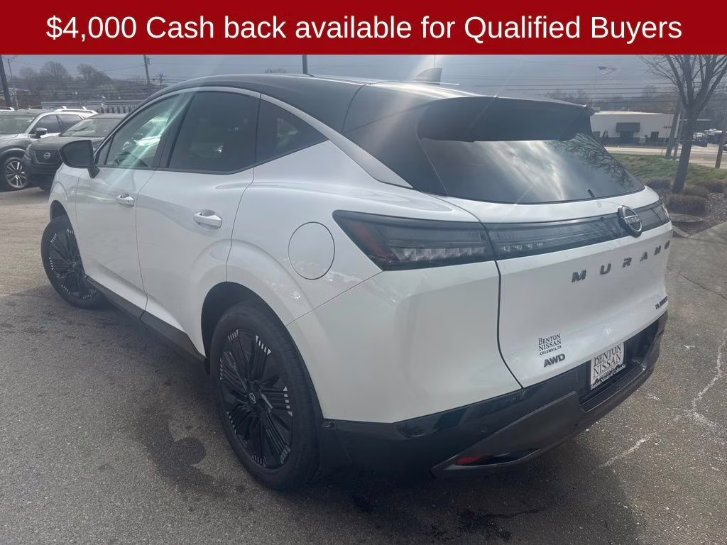 2026 Everest White Pearl/Black Nissan Murano Platinum AWD SUV