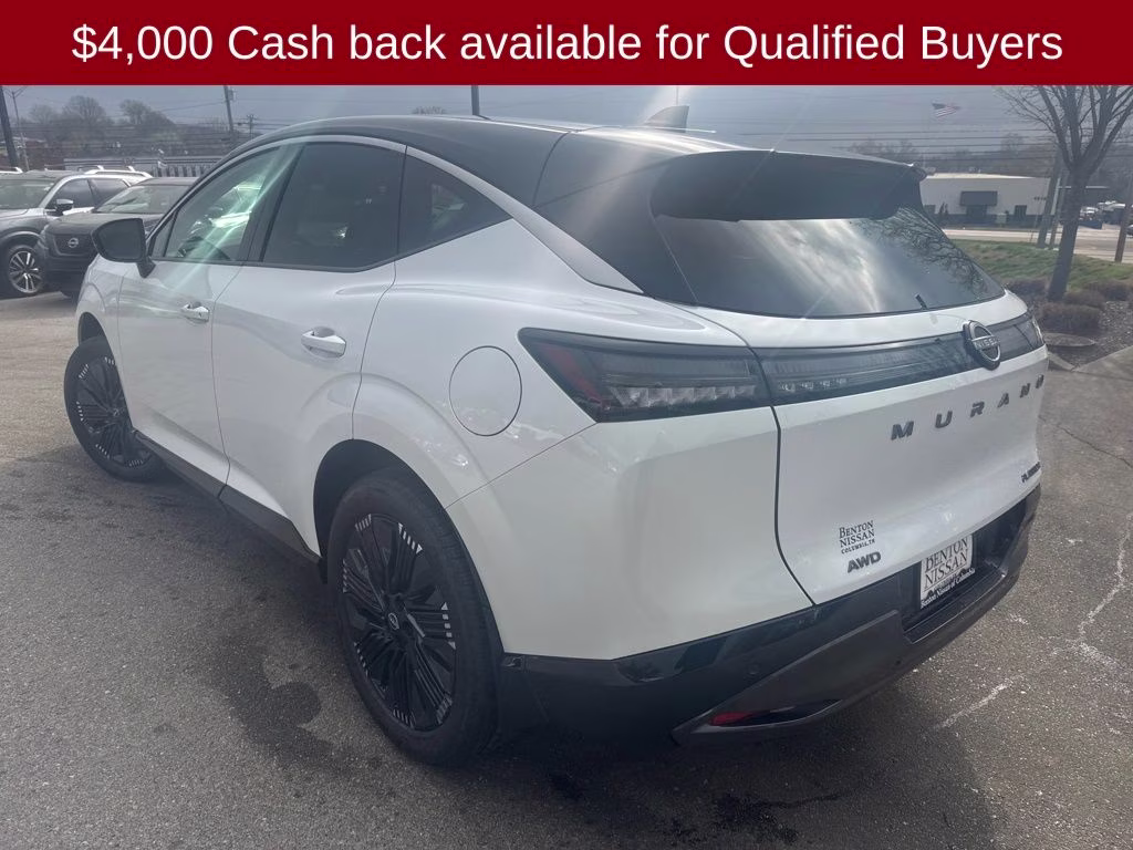 2026 Everest White Pearl/Black Nissan Murano Platinum AWD SUV