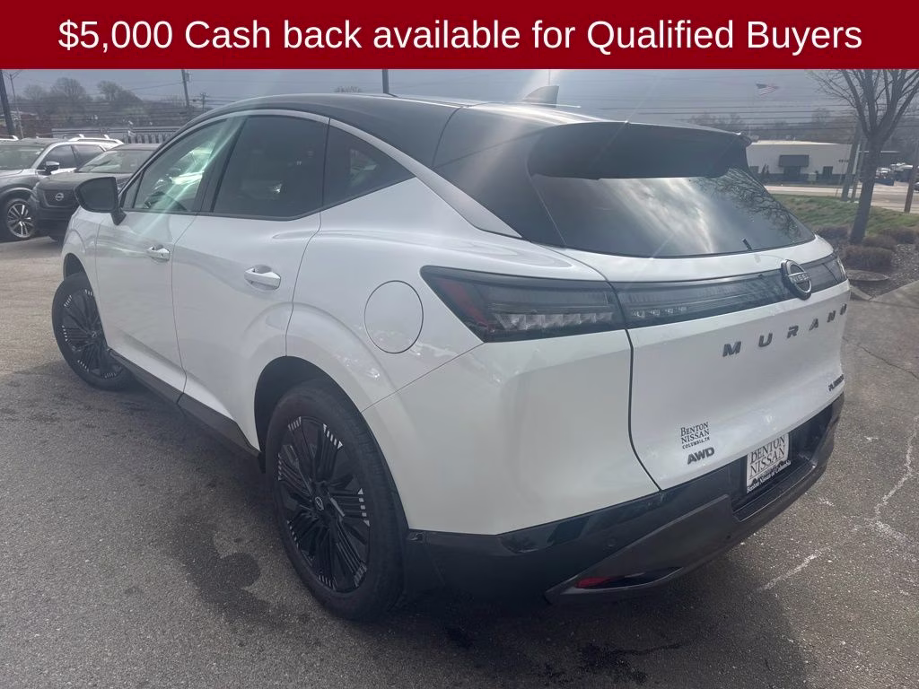 2026 Everest White Pearl/Black Nissan Murano Platinum AWD SUV