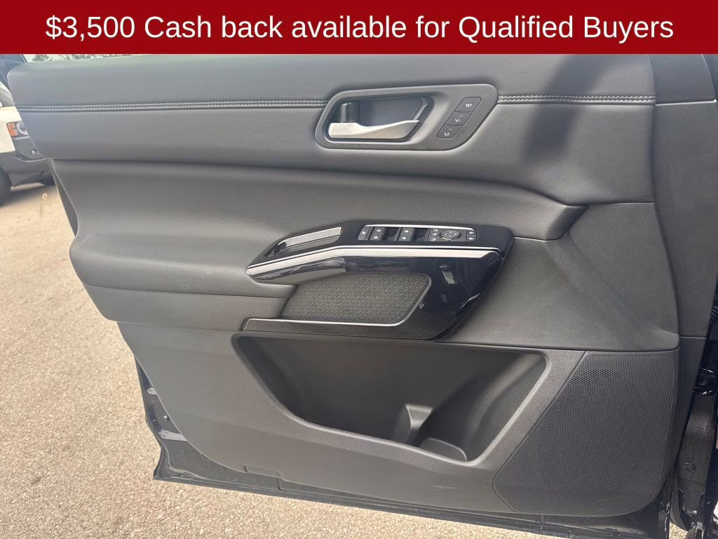 2026 Super Black Nissan Pathfinder Platinum 4X4 SUV