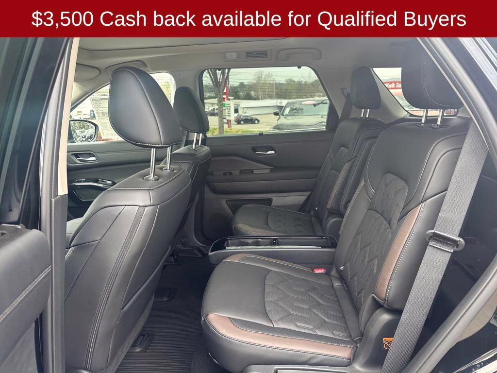2026 Super Black Nissan Pathfinder Platinum 4X4 SUV