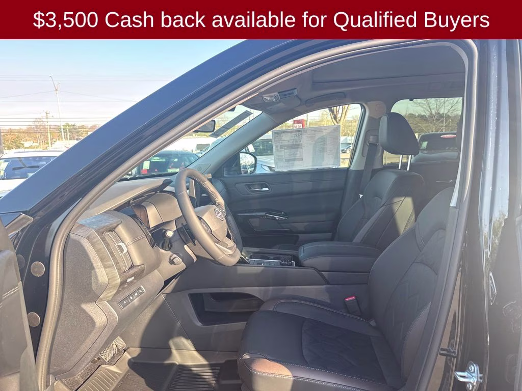 2026 Super Black Nissan Pathfinder Platinum 4X4 SUV