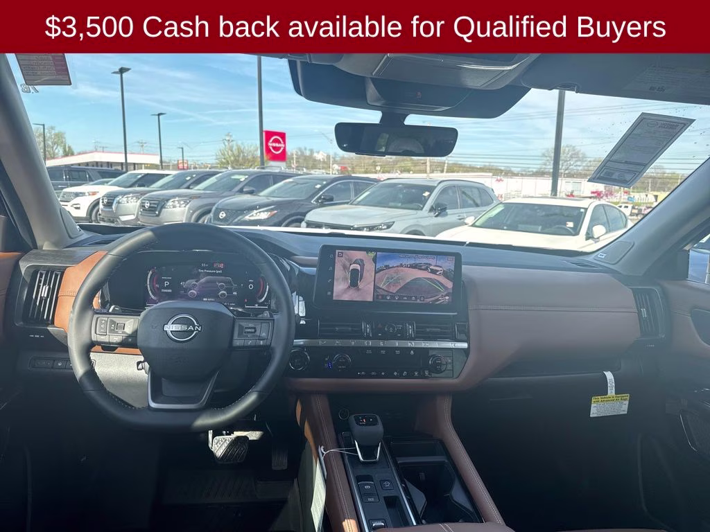 2026 Everest White Pearl Tricoat Nissan Pathfinder Platinum FWD SUV