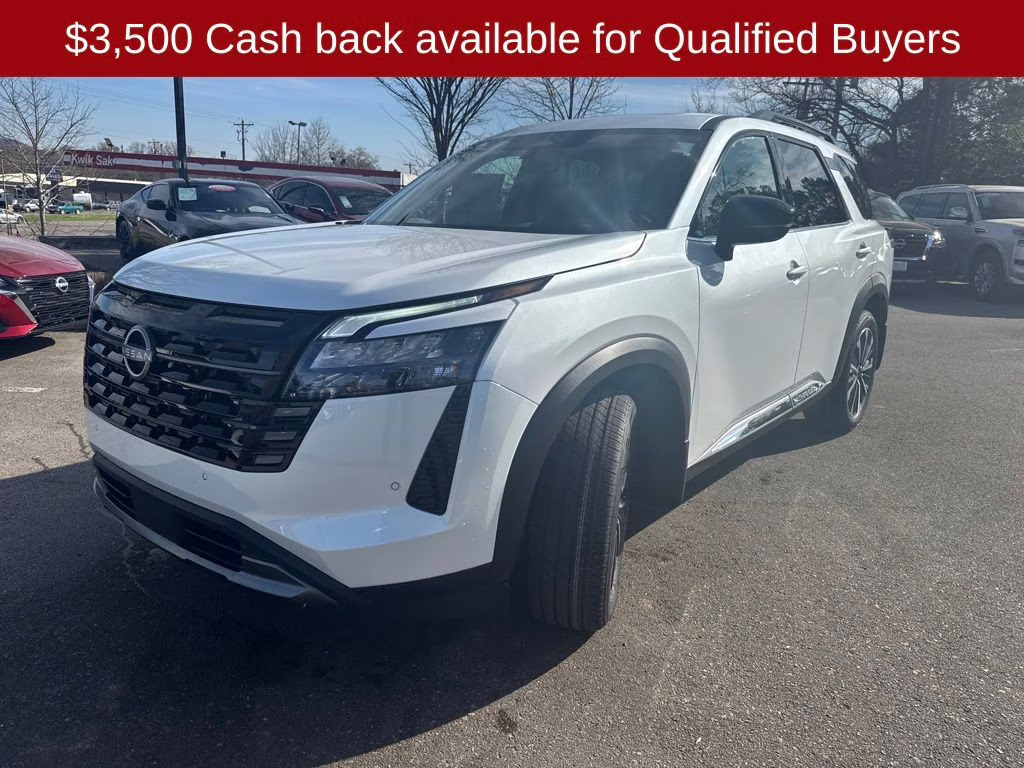 2026 Everest White Pearl Tricoat Nissan Pathfinder Platinum FWD SUV