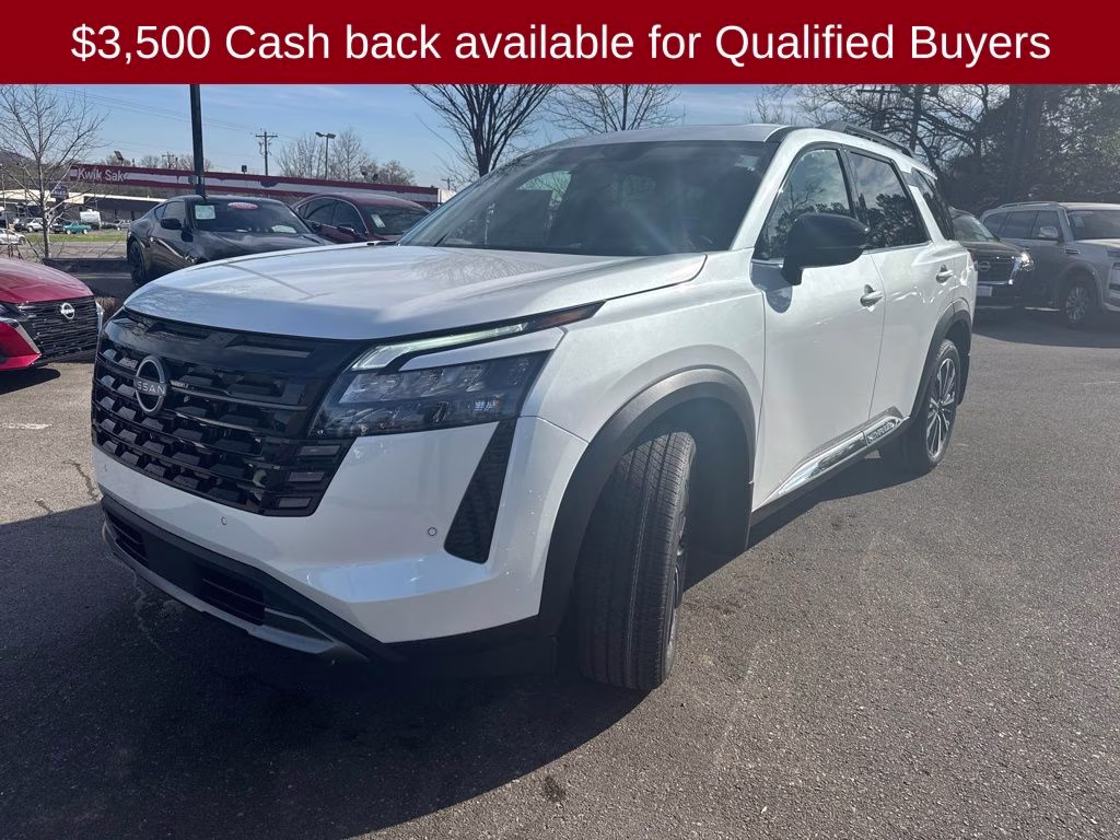 2026 Everest White Pearl Tricoat Nissan Pathfinder Platinum FWD SUV