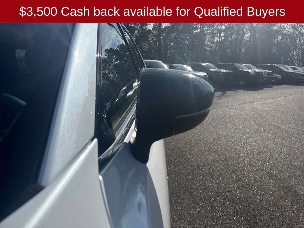 2026 Everest White Pearl Tricoat Nissan Pathfinder Platinum FWD SUV