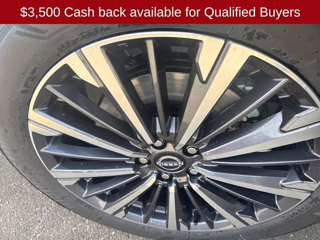 2026 Everest White Pearl Tricoat Nissan Pathfinder Platinum FWD SUV