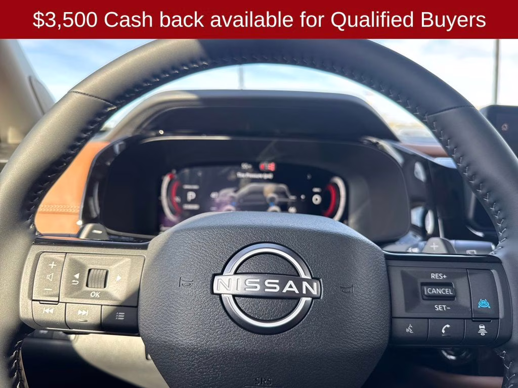 2026 Everest White Pearl Tricoat Nissan Pathfinder Platinum FWD SUV