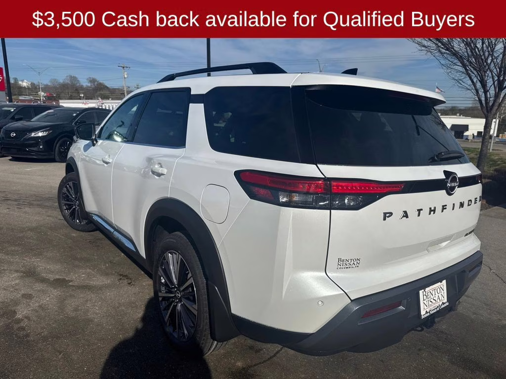 2026 Everest White Pearl Tricoat Nissan Pathfinder Platinum FWD SUV