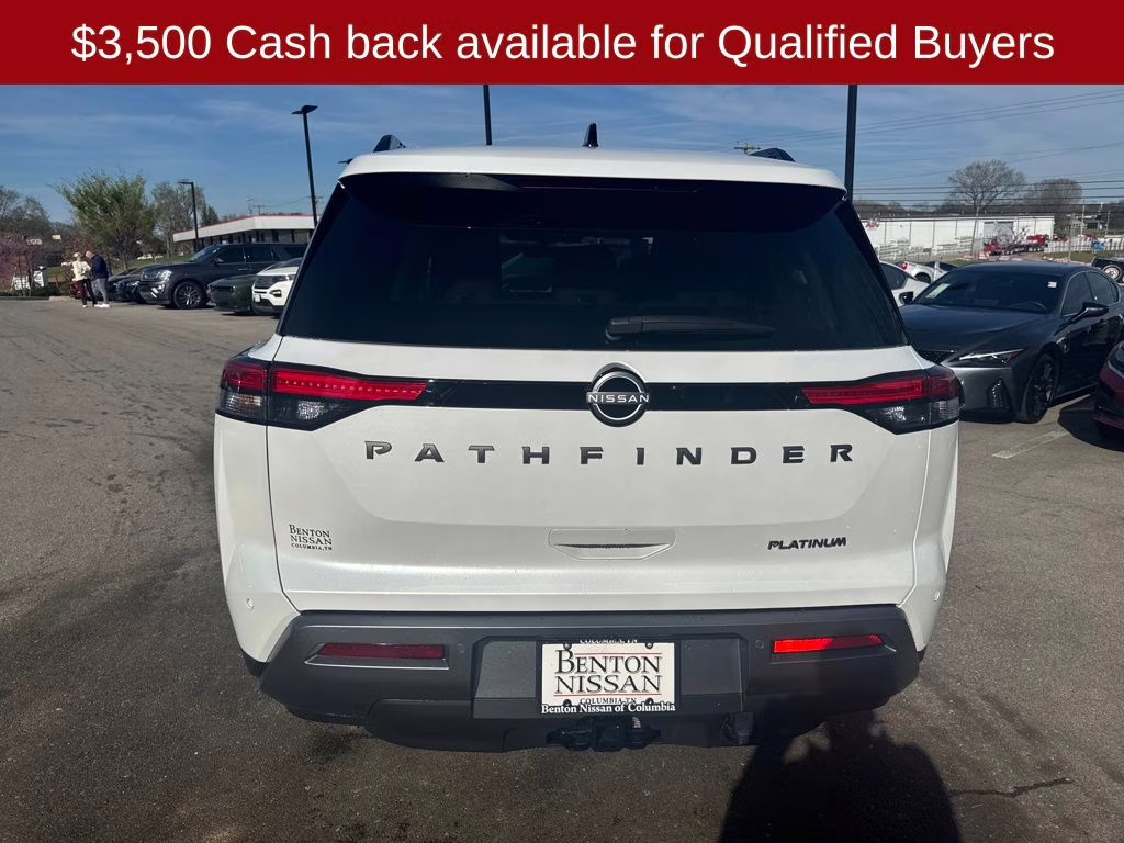 2026 Everest White Pearl Tricoat Nissan Pathfinder Platinum FWD SUV