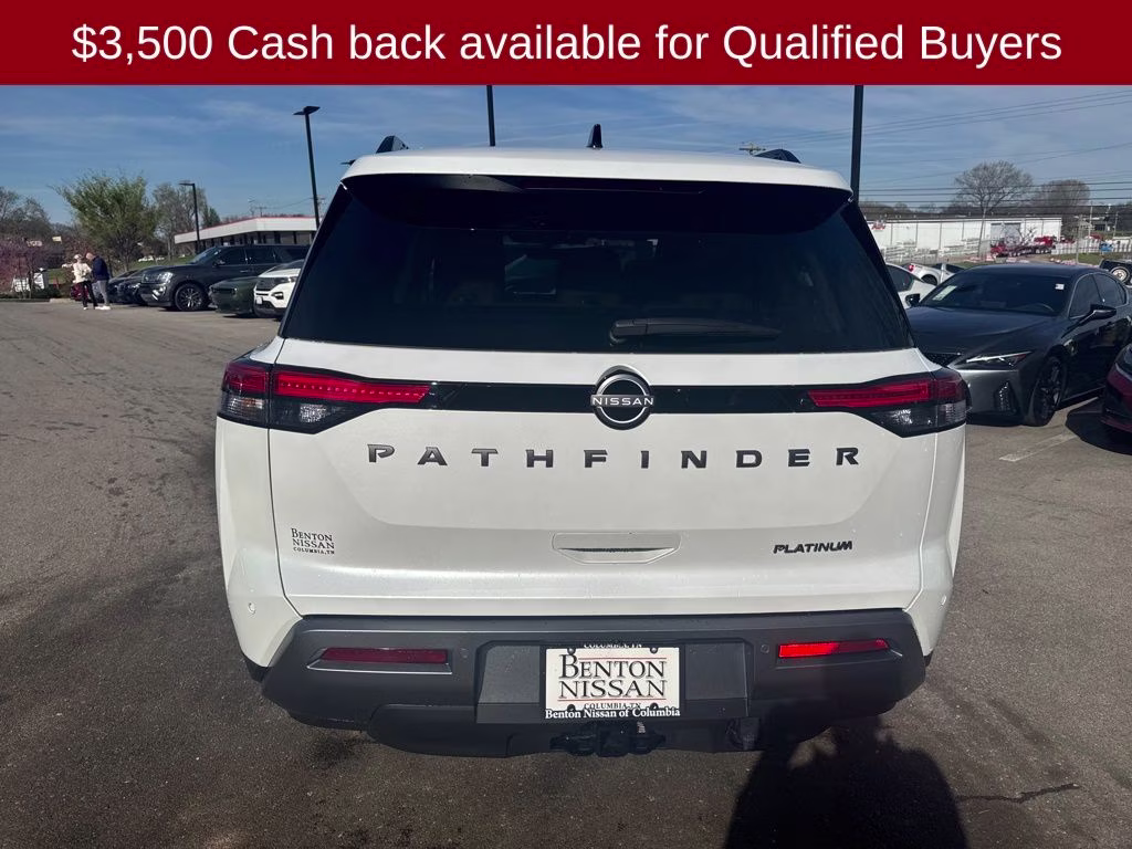 2026 Everest White Pearl Tricoat Nissan Pathfinder Platinum FWD SUV
