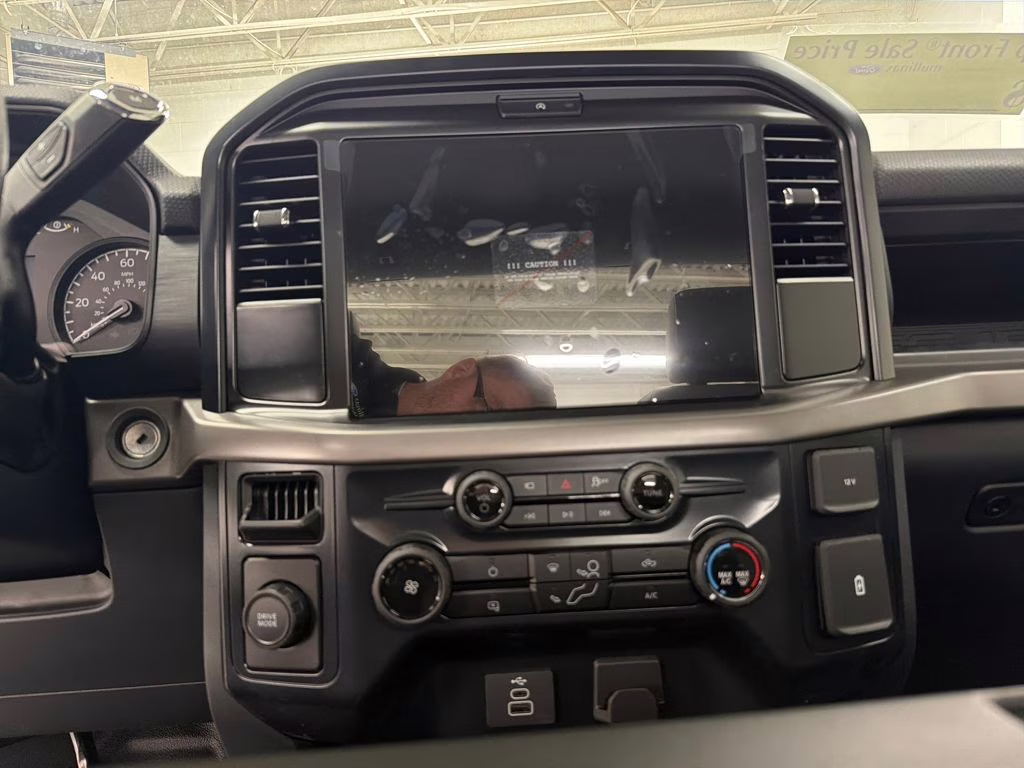 2026 Oxford White Ford F-150 XL RWD Truck