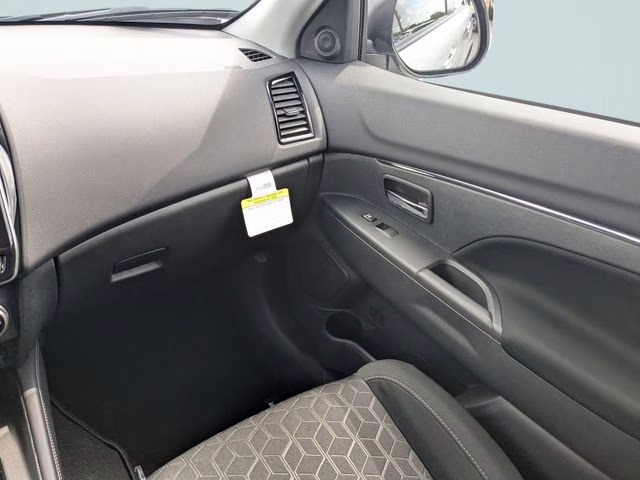 2026 Alloy Silver Metallic Mitsubishi Outlander Sport 2.0 ES 4X4 SUV