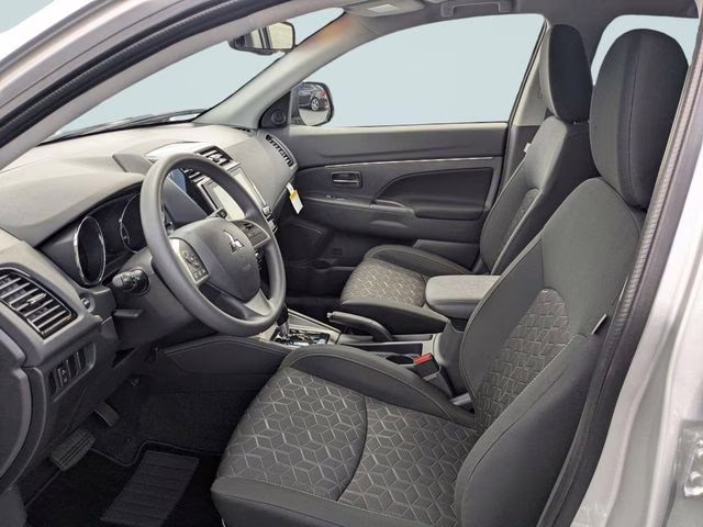 2026 Alloy Silver Metallic Mitsubishi Outlander Sport 2.0 ES 4X4 SUV