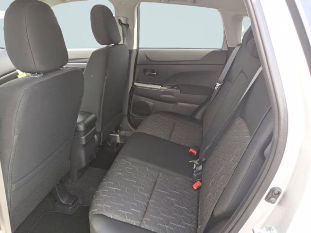 2026 Alloy Silver Metallic Mitsubishi Outlander Sport 2.0 ES 4X4 SUV