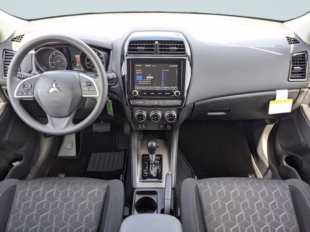 2026 Sunshine Orange Metallic Mitsubishi Outlander Sport 2.0 ES 4X4 SUV