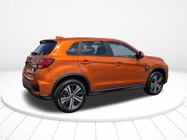 2026 Sunshine Orange Metallic Mitsubishi Outlander Sport 2.0 ES 4X4 SUV
