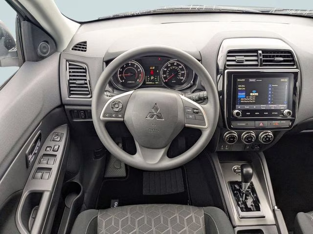 2026 White Diamond Mitsubishi Outlander Sport 2.0 ES 4X4 SUV