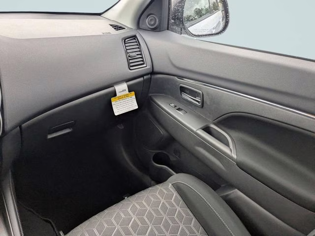 2026 White Diamond Mitsubishi Outlander Sport 2.0 ES 4X4 SUV