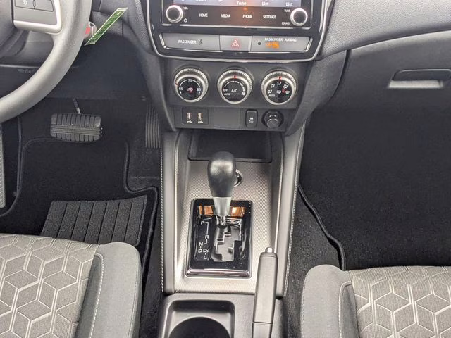 2026 White Diamond Mitsubishi Outlander Sport 2.0 ES 4X4 SUV