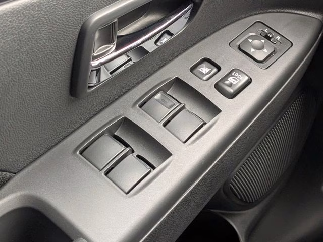 2026 White Diamond Mitsubishi Outlander Sport 2.0 ES 4X4 SUV