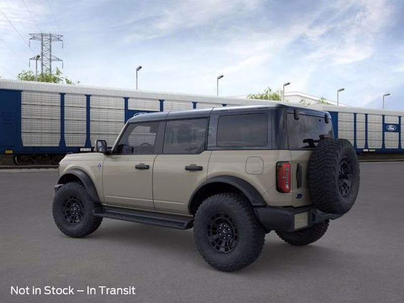 2026 Desert Sand Ford Bronco Outer Banks 4X4 SUV