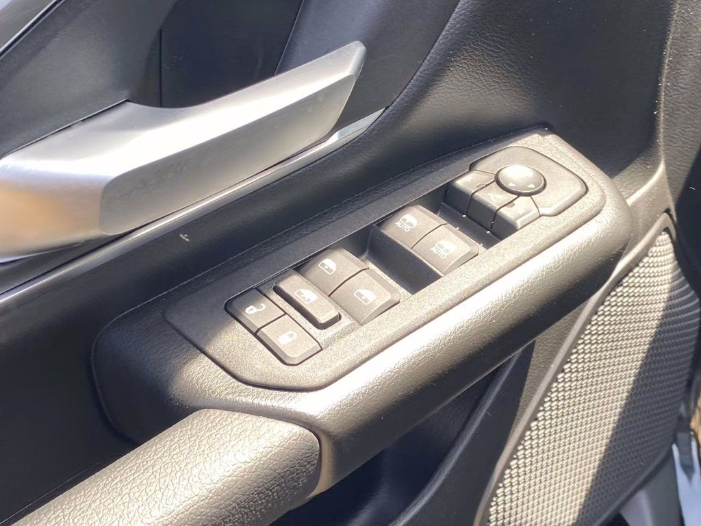 2026 Diamond Black Crystal Pearlcoat Ram 1500 Big Horn/Lone Star 4X4 Truck