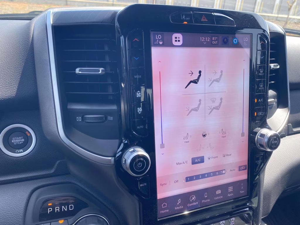 2026 Diamond Black Crystal Pearlcoat Ram 1500 Big Horn/Lone Star 4X4 Truck