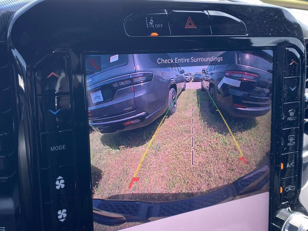 2026 Diamond Black Crystal Pearlcoat Ram 1500 Big Horn/Lone Star 4X4 Truck