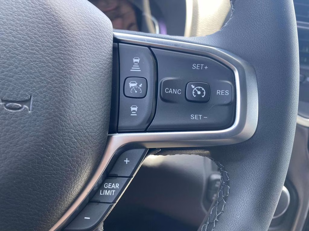 2026 Diamond Black Crystal Pearlcoat Ram 1500 Big Horn/Lone Star 4X4 Truck