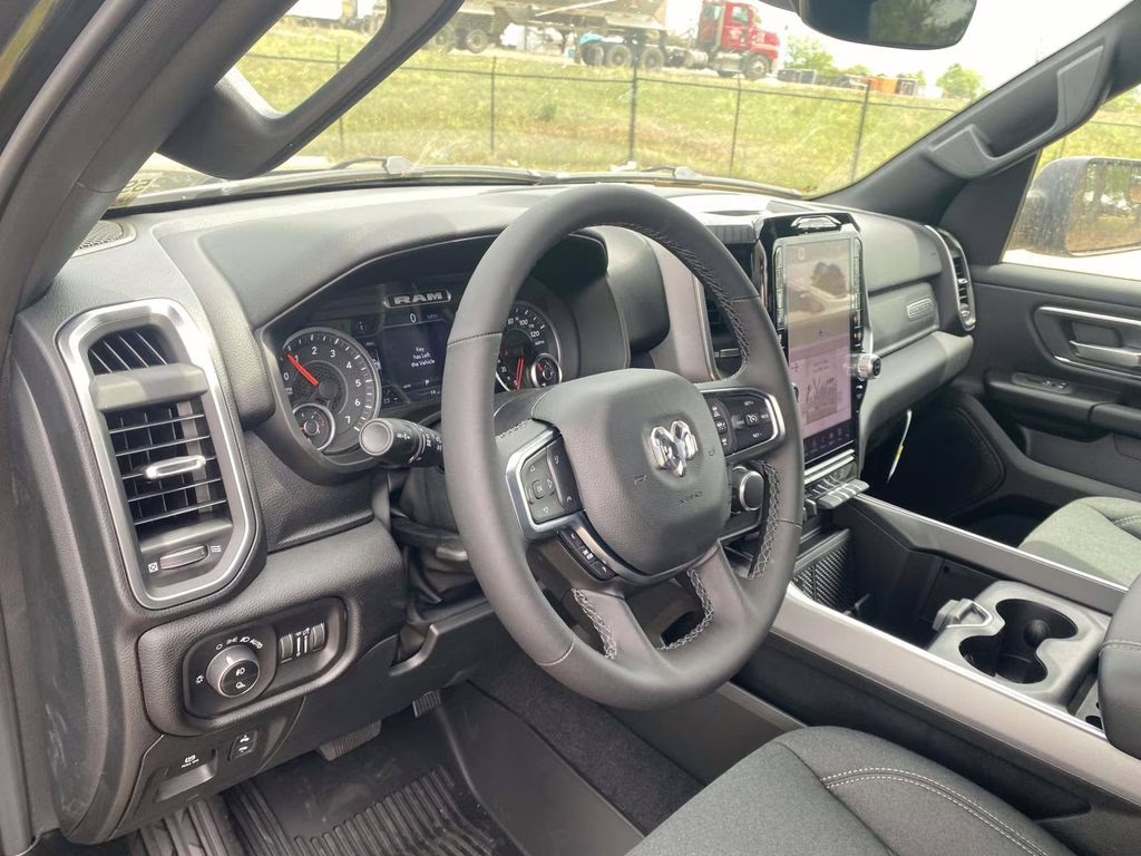 2026 Diamond Black Crystal Pearlcoat Ram 1500 Big Horn/Lone Star 4X4 Truck