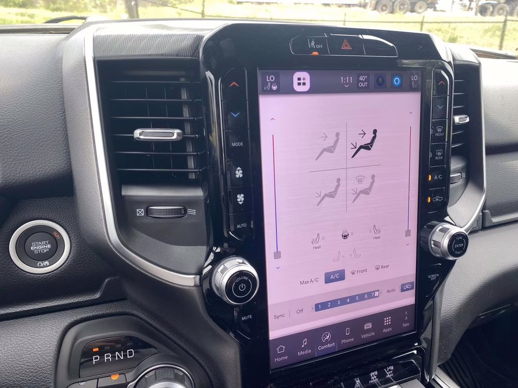 2026 Diamond Black Crystal Pearlcoat Ram 1500 Big Horn/Lone Star 4X4 Truck